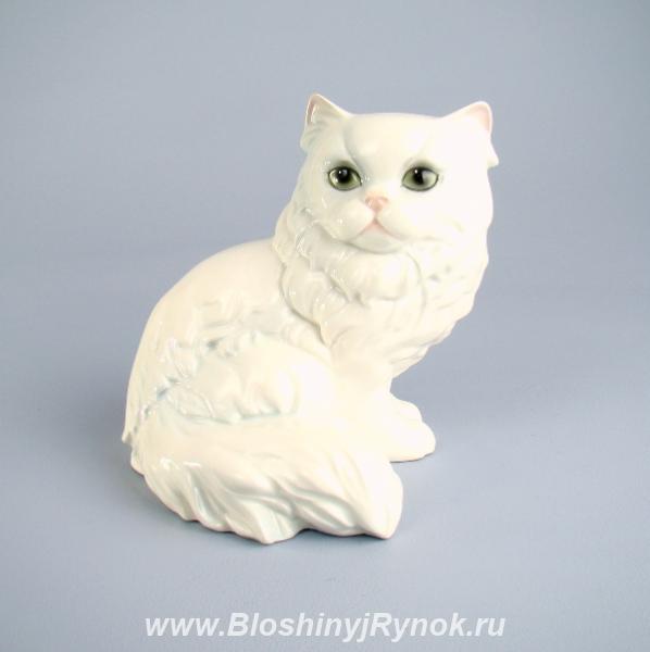 Статуэтка белая кошка Goebel. Россия, Калининградская область,  Калининград