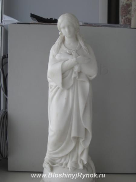 мраморная статуя Дева Мария. Россия, Челябинская область, Троицк