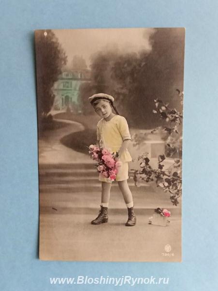 Старинная открытка - Мальчик в шортах с цветами. Нидерланды.. Россия, Пензенская область,  Пенза