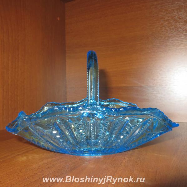 Вазочка синие стекло клеймо 1901 г.. Россия, Волгоградская область,  Волгоград