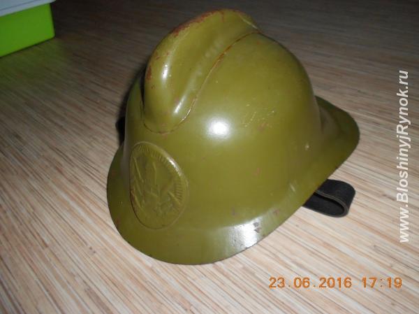 старый металлический шлем пожарного. Россия, Пензенская область,  Пенза