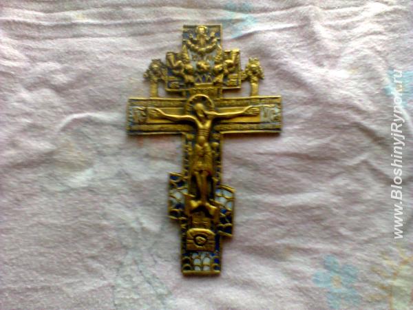 старинный крест с иисусом. Россия, Алтайский край, Кулунда