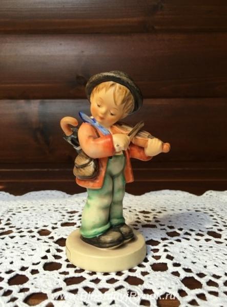 Коллекционная статуэтка Мальчик с скрипкой, Hummel. Россия, Калининградская область,  Калининград