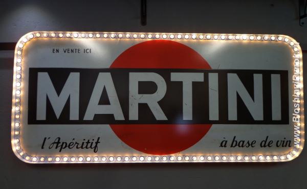 Винтажная вывеска Martini 1957г. Россия, Санкт-Петербург, Красногвардейский