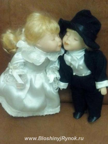 Куклы жених и невеста поцелуй. Белорусия, Брест