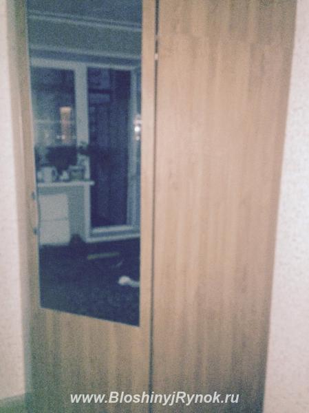 Шкаф угловой с зеркалом. Россия, Самарская область,  Самара